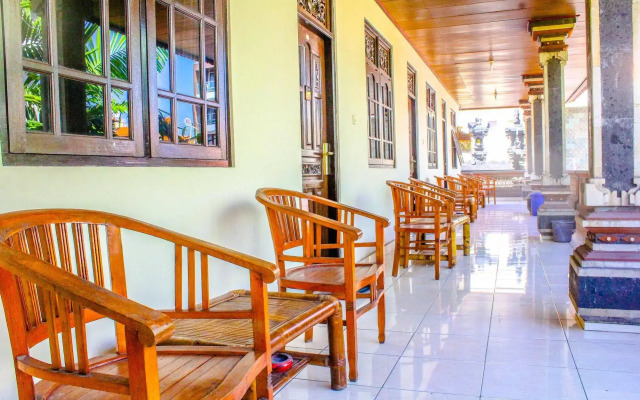 Lolo Beach Inn