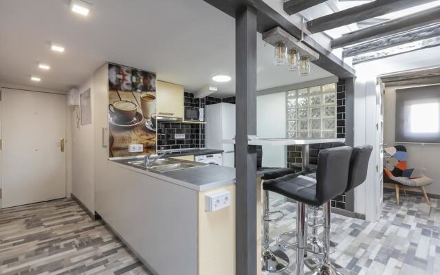 Rentalis Gran Vía - Luna