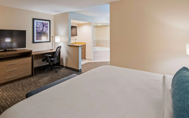 Best Western Plus Hudson I-94