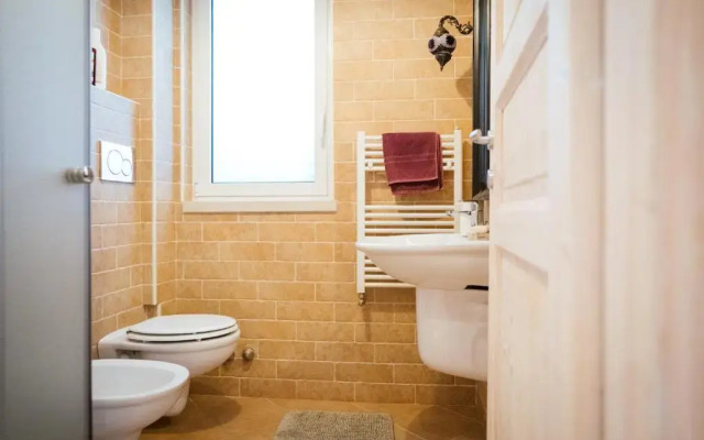 Prestigiosa villa con piscina condominiale