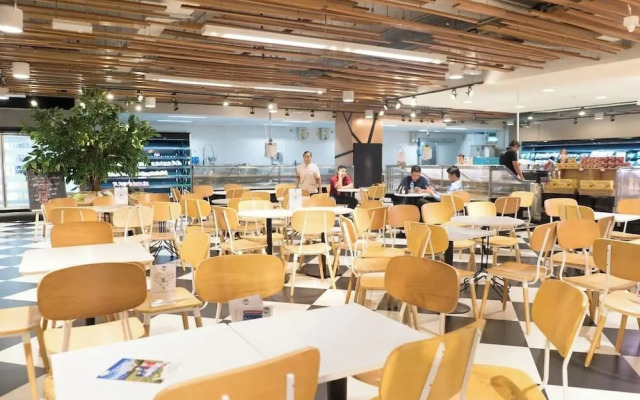 Luxury Condotel Luminous Leman