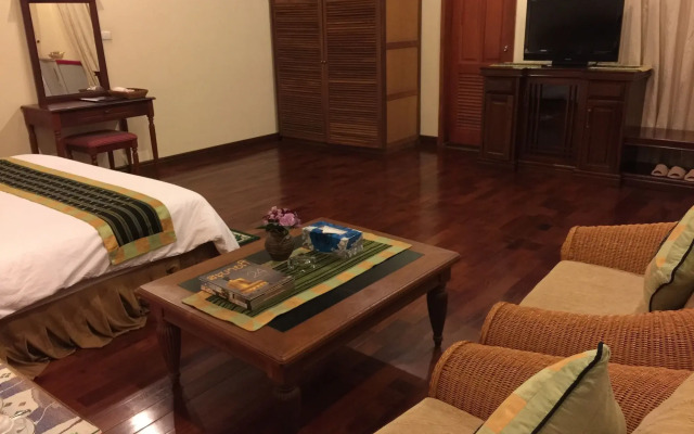 Champa Palace Hotel
