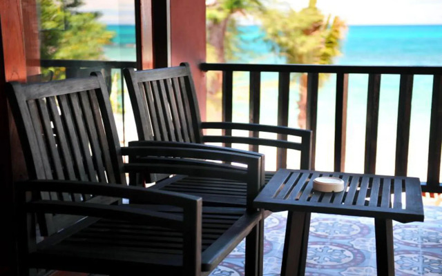 Koh Tao Beach Club