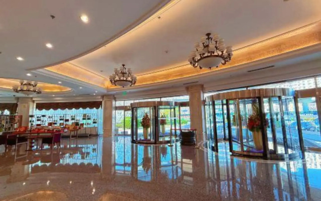 Hua Rong Hotel