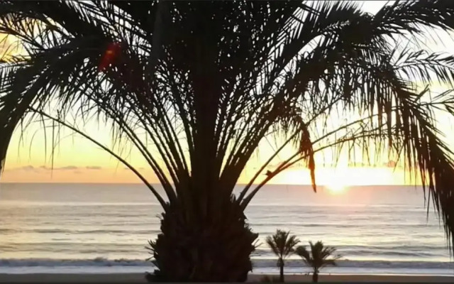 Fabulous Front Line 3-bedroom Apartment in Mojacar
