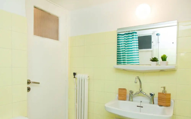 Gorgeous Apartment with Great View to The Park!