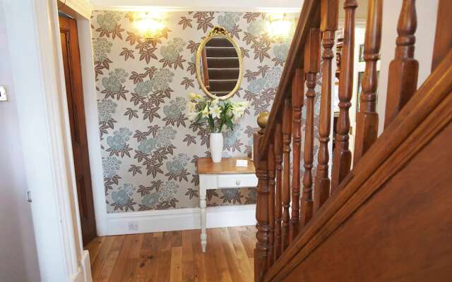 Leaded Light - Guest House
