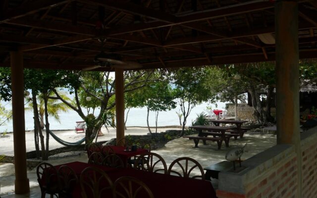 Moalboal T Breeze Coastal Resort