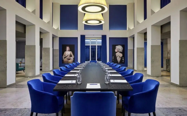 Hotel Luc - Autograph Collection