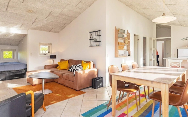 6 Person Holiday Home in Bogense