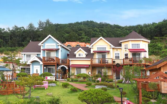 Gyeongju Haneulhosu Pension