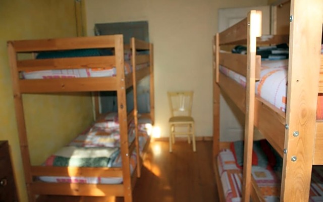 Valcaris: gites, chambre d'hotes et tables d'hotes