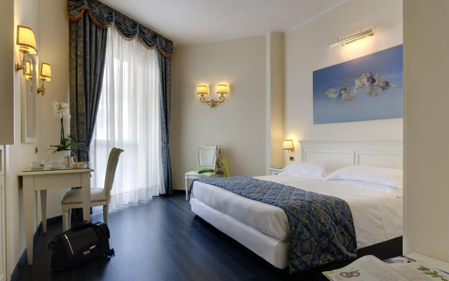 Panoramic Hotel Plaza