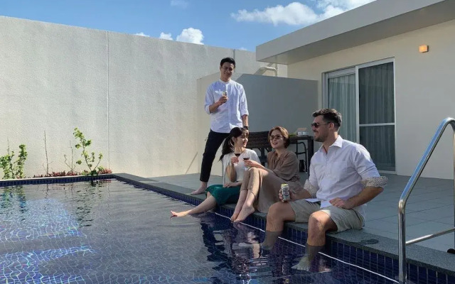 The Pool & Sauna Villa MOTOBU