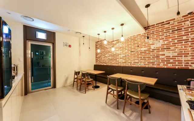 Cheongju The King Hotel