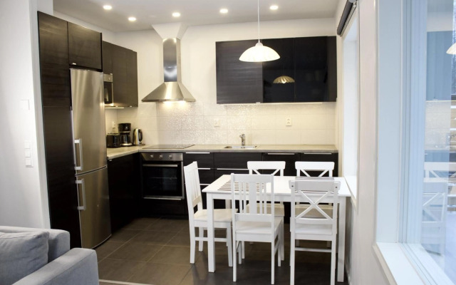 Modern Slope Apartment