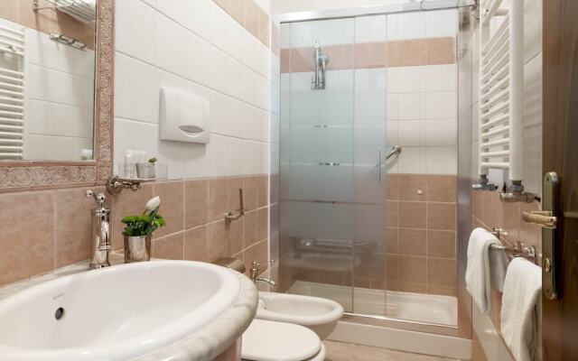 Des Artistes Budget Rooms