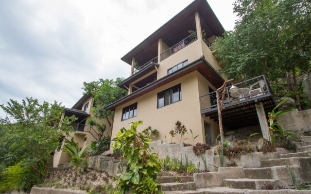 Koh Tao Heights Studio Apartments