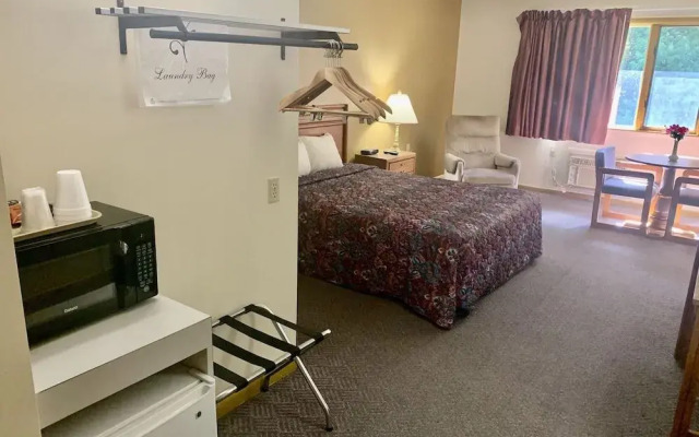 Executive Inn Cass City