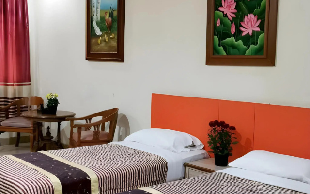 Taman Teratai Hotel