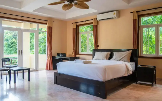 7 Bedroom Pool Villa in Kathu SV1