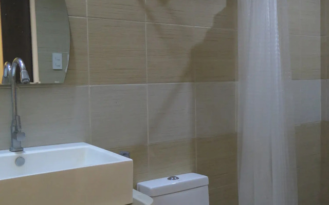 Rovic's Tourist Hotel