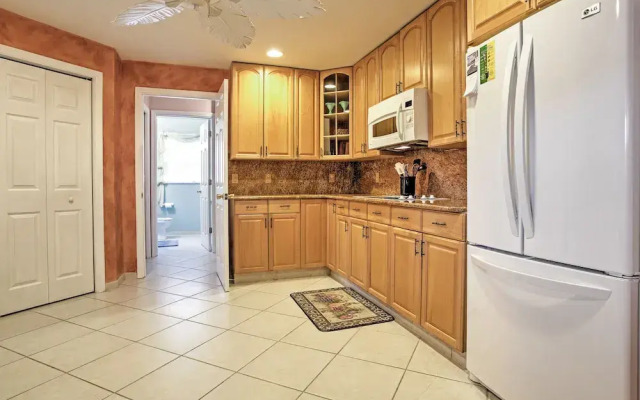 Naples Home w/ Pool, Extended Stays Welcome!