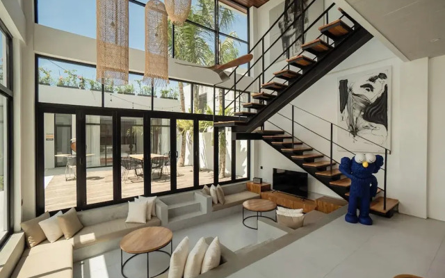 Baliwood Residence Villas by BREIG