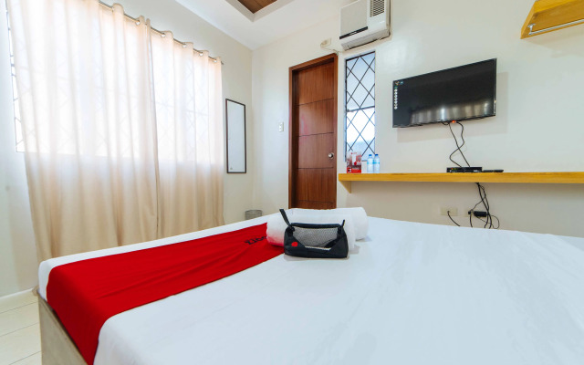 RedDoorz Plus @ Casa Lucia Sindalan San Fernando City Pampanga