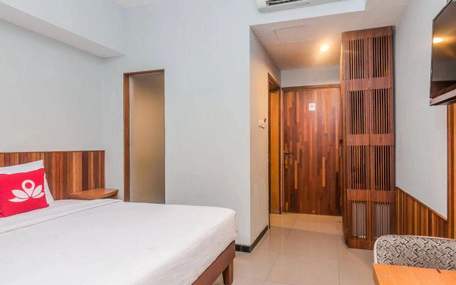 ZEN Rooms Raya Kuta Joger
