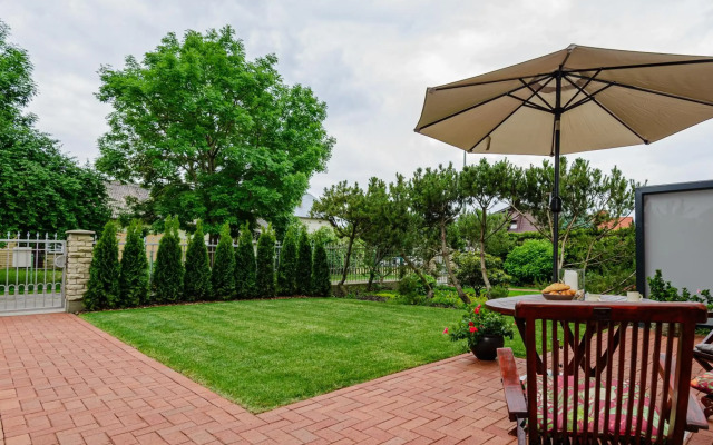 Family Inn cottage with terrace