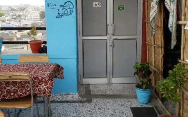 L.G. Paying Guest House