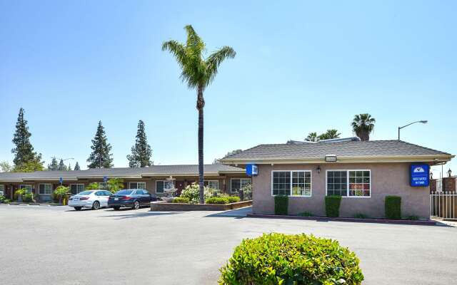 Americas Best Value Inn & Suites San Bernardino