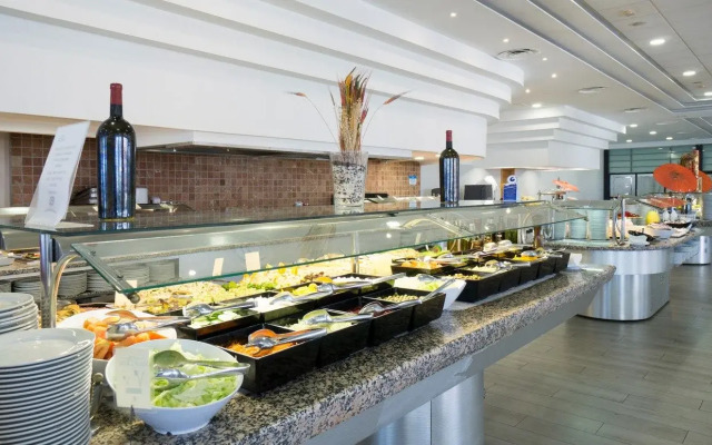 Hotel Puente Real