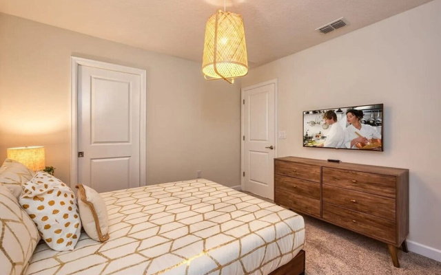 6br/6ba Private Pool Themed Game Room