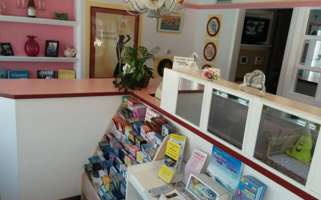 Pink Champagne Motel