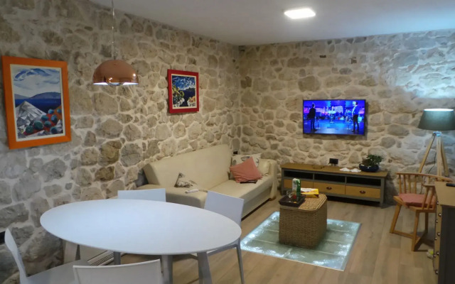Holiday house Tanja - with pool : Tucepi, Riviera Makarska