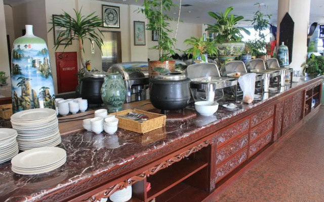 Hotel Grand Tiga Mustika