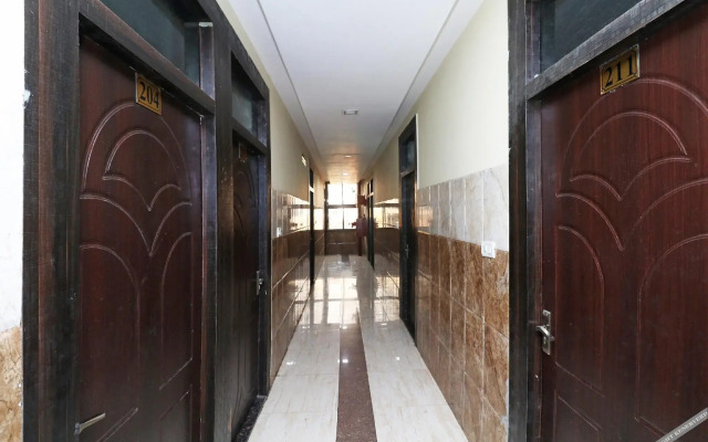 OYO Flagship 8393 Hotel Park Avenue