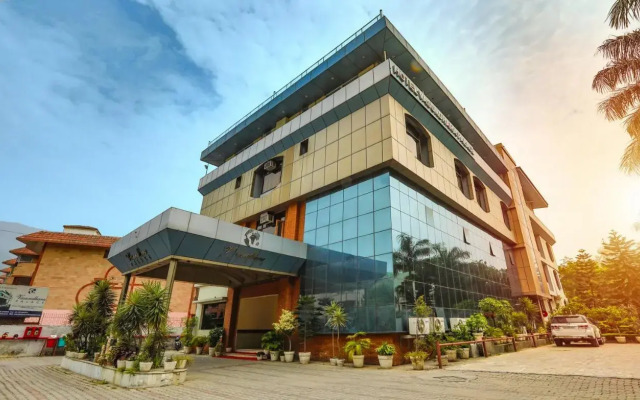 Hotel Vasundhara Palace Rishikesh