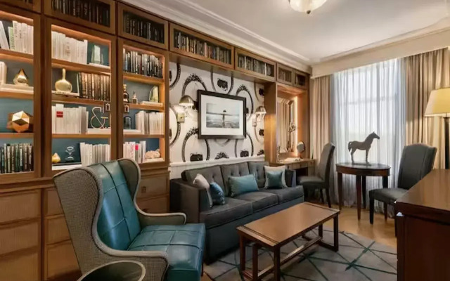 Embassy Suites by Hilton Berkeley Heights