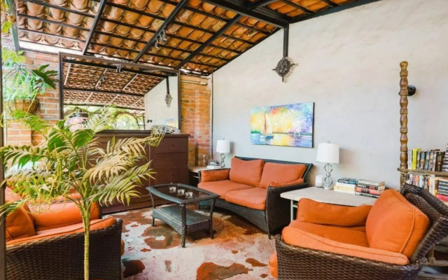 Be a Diva in the Queen's Suite at Inn Ajijic