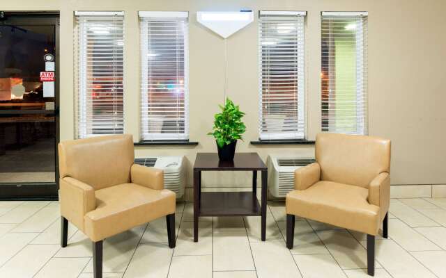 Super 8 by Wyndham Springfield East