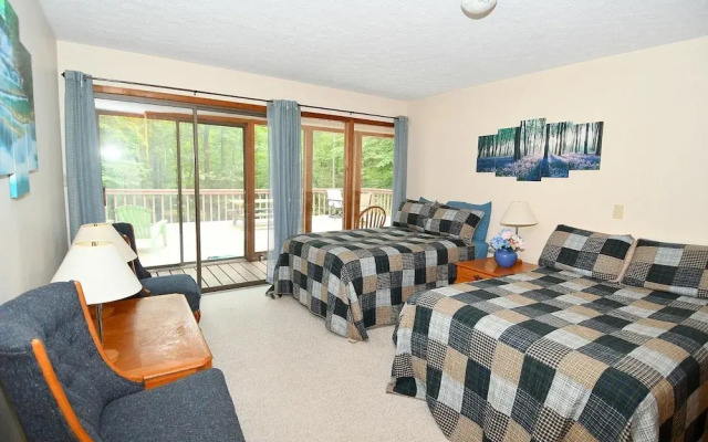Dogwood Knoll - Wooded Escape