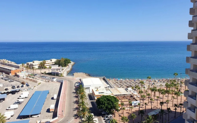 Studio in Fuengirola with wonderful sea view shared pool terrace