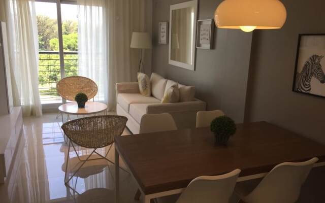 9 de Julio Park Suites