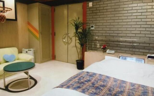 Hills 1 (Adult Only)