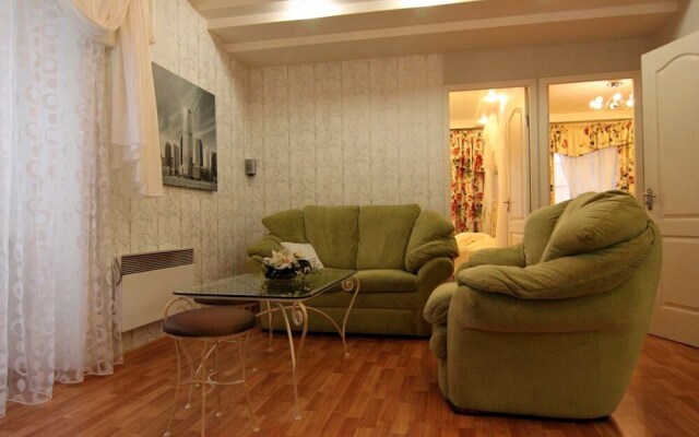 Apart Hotel on 24 Preobrajenskaya Street