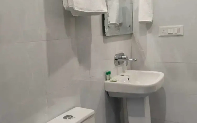 Aastha Guest House