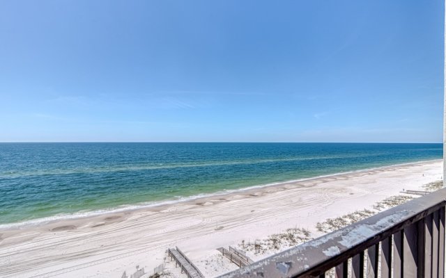 Gulf Tower 8b 2 Bedroom Condo by RedAwning
